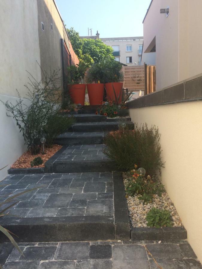 Villa Du Jardin Des Plantes 56 Rue Premartine لو مان المظهر الخارجي الصورة